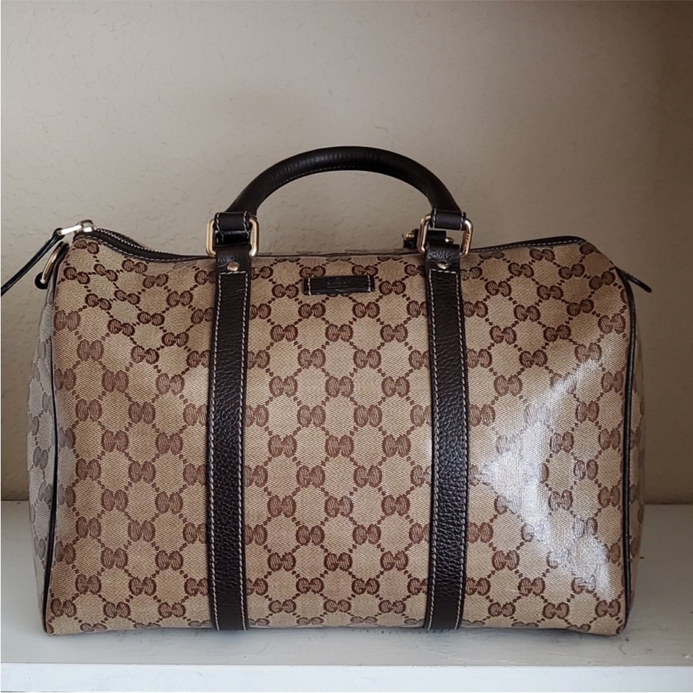 Gucci crystal coated bag !